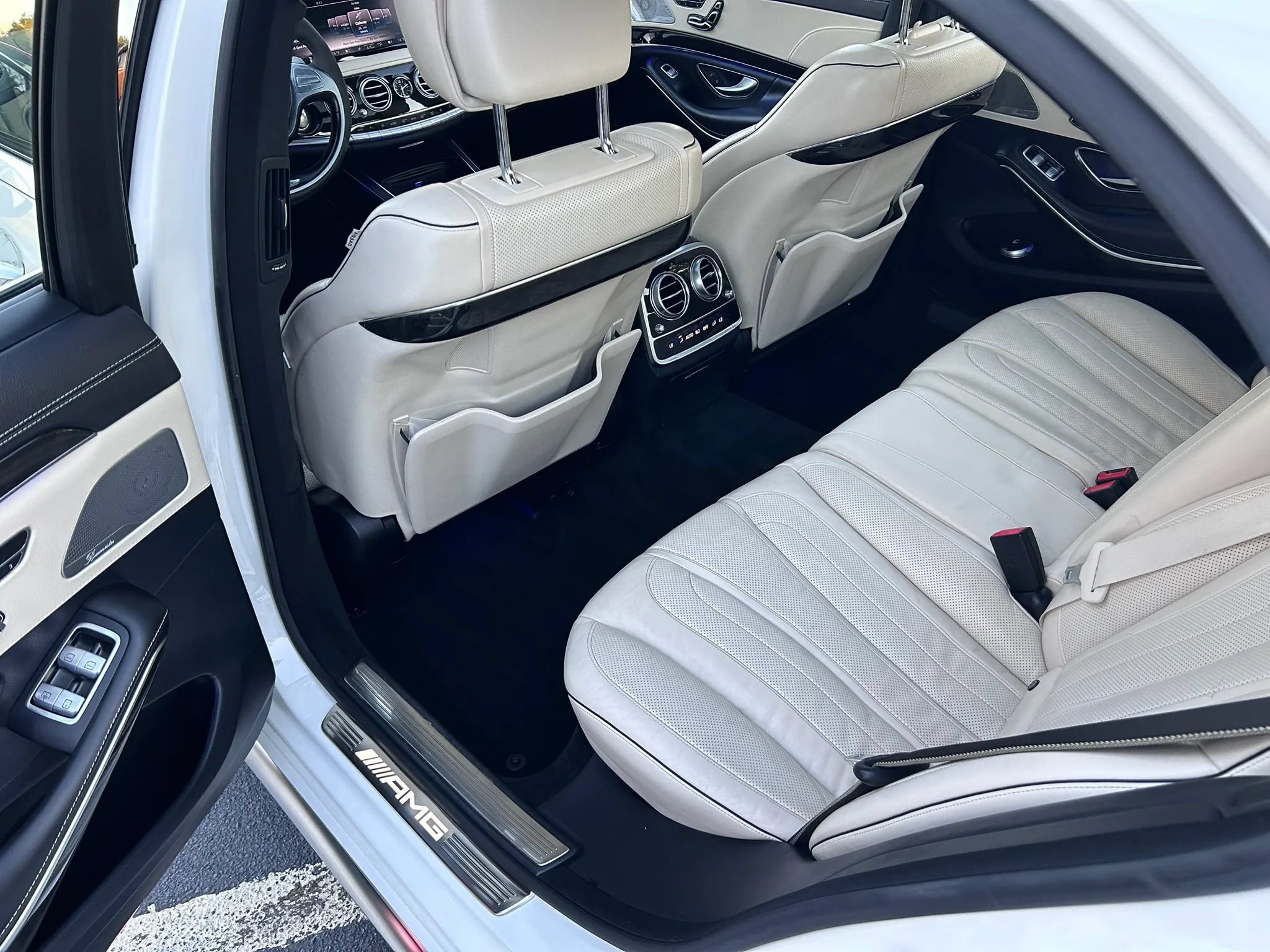 Used 2015 Mercedes-Benz S 63 AMG 4MATIC Sedan image 42