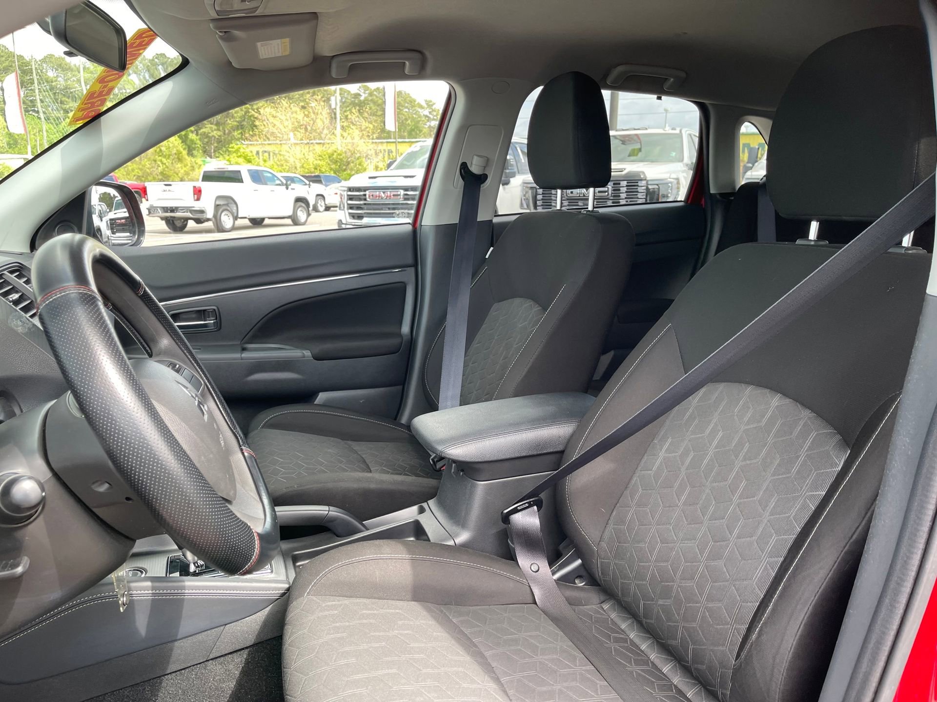 Used 2020 Mitsubishi Outlander Sport AWD image 17