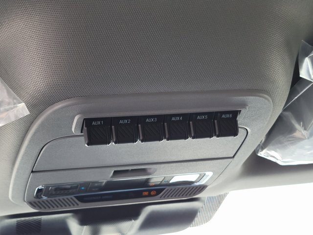 New 2025 Ford F350 Lariat w/ Lariat Ultimate Package image 10