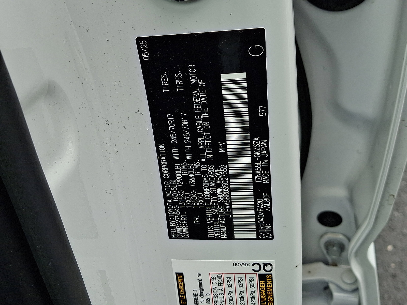 Used 2025 Toyota 4Runner SR5 AWD/4WD image 27