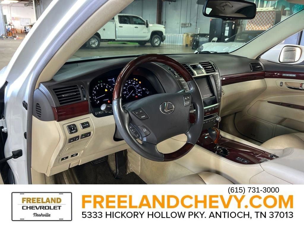 Used 2012 Lexus LS 460 image 28