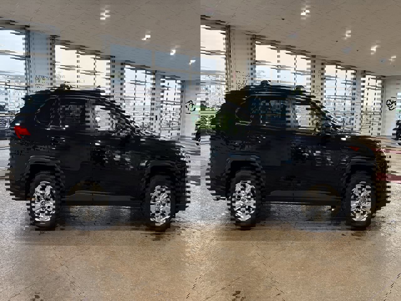 Certified 2020 Toyota RAV4 XLE image 3