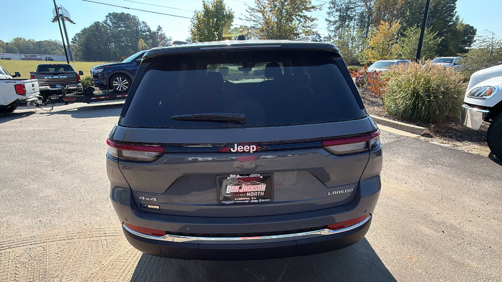 New 2027 Jeep Grand Cherokee Laredo X AWD/4WD image 9