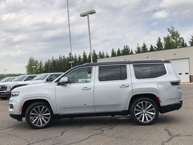 Used 2022 Jeep Grand Wagoneer Series II w/ Convenience Group III image 30