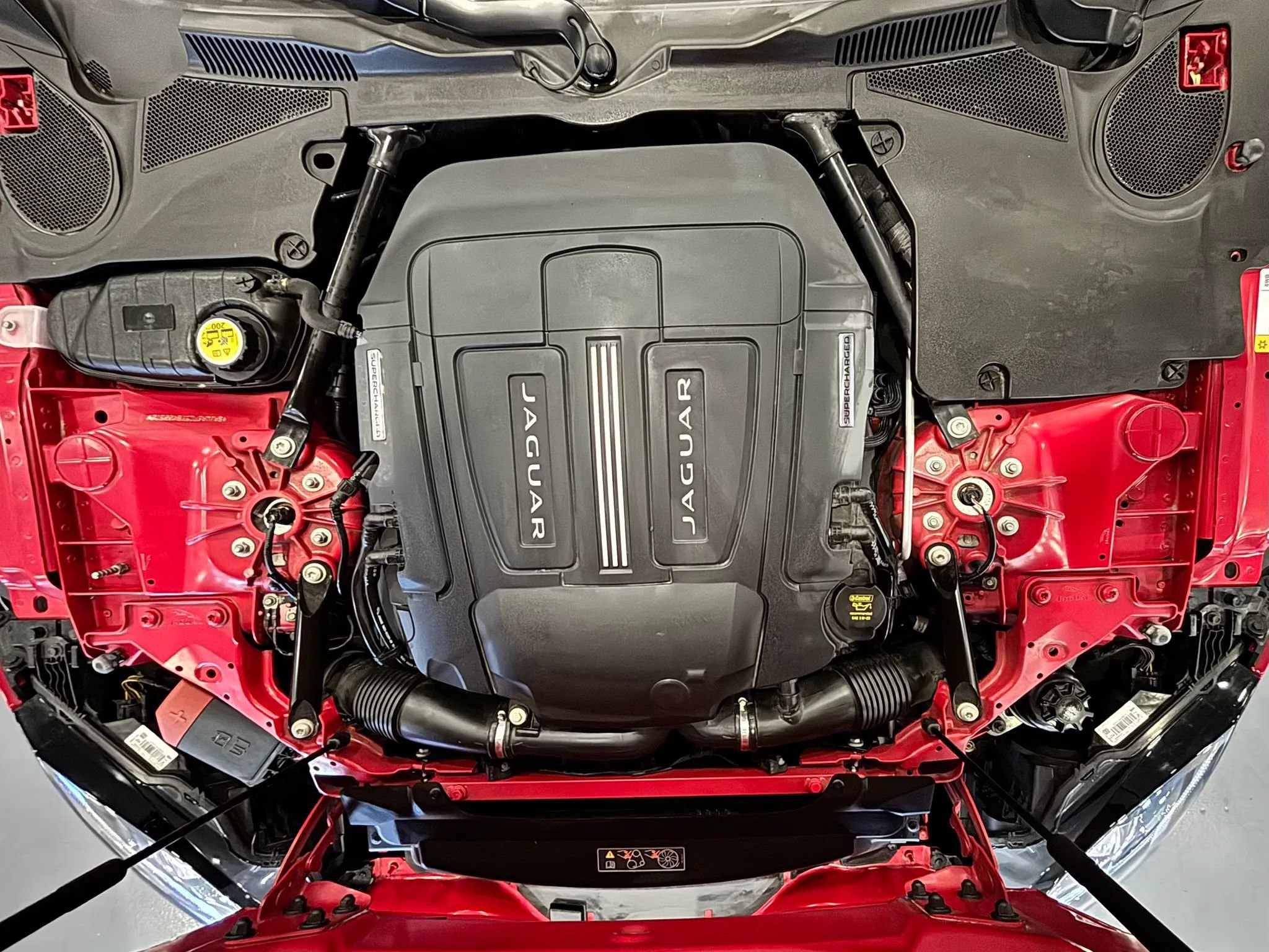 Used 2014 Jaguar F-TYPE S RWD image 33