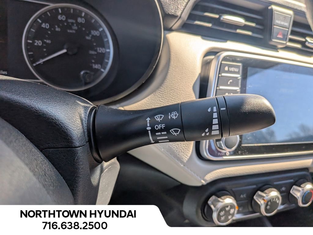 Used 2021 Nissan Versa SV image 25