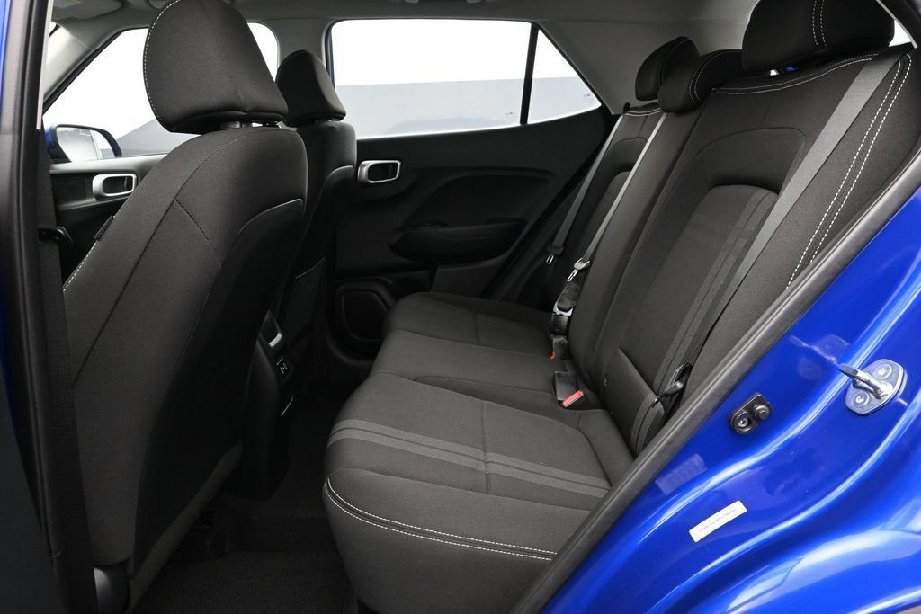 Certified 2024 Hyundai Venue SEL FWD image 12