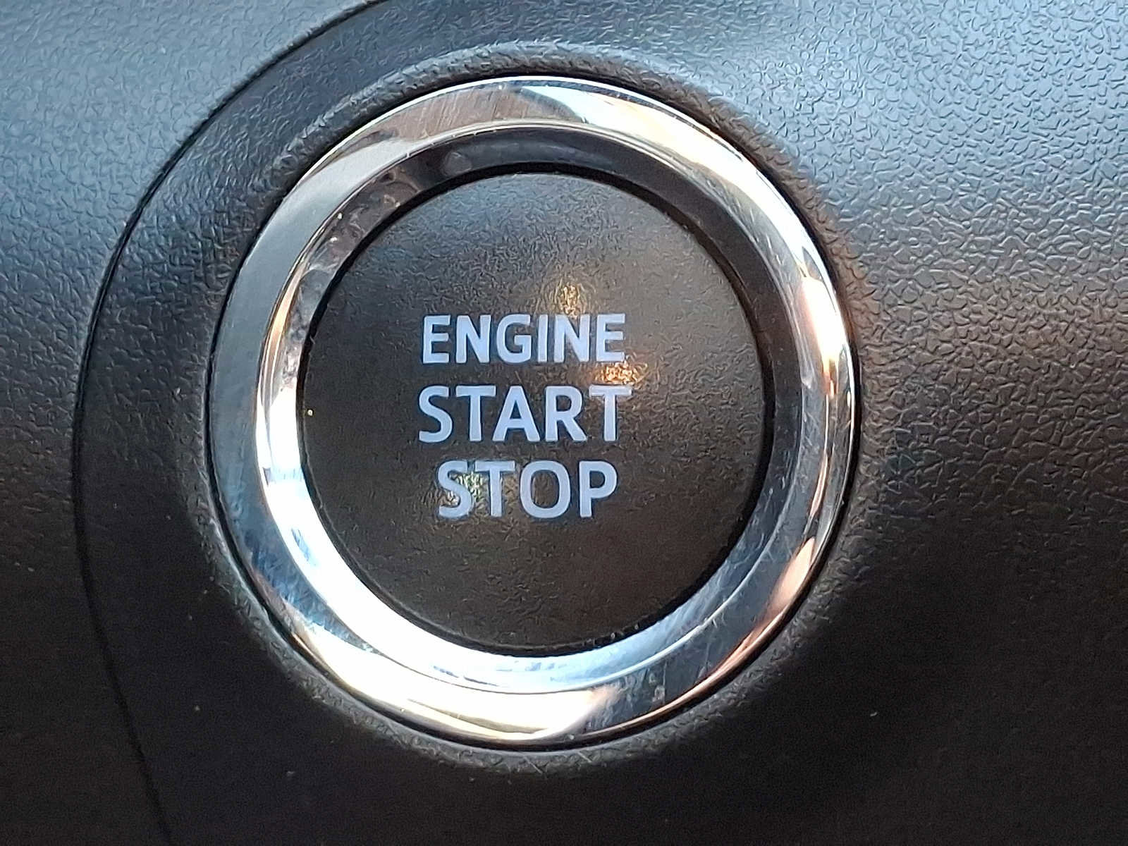 Used 2021 Toyota Avalon XLE w/ Moonroof Package image 25