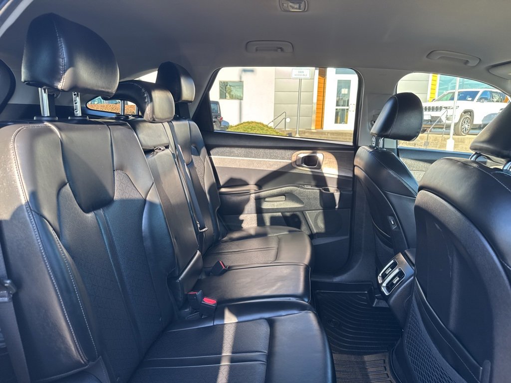 Used 2022 Kia Sorento S image 27