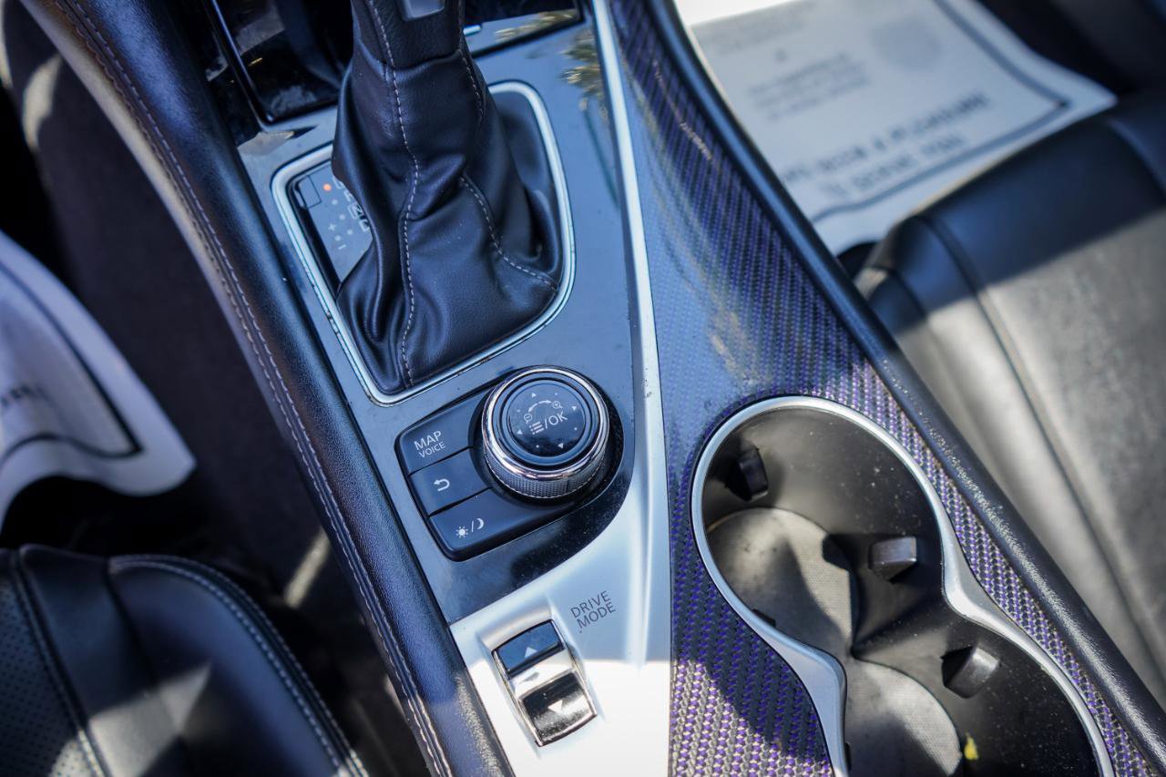 Used 2018 INFINITI Q60 Red Sport 400 w/ Sensory Package 3.0T Sport RWD image 13