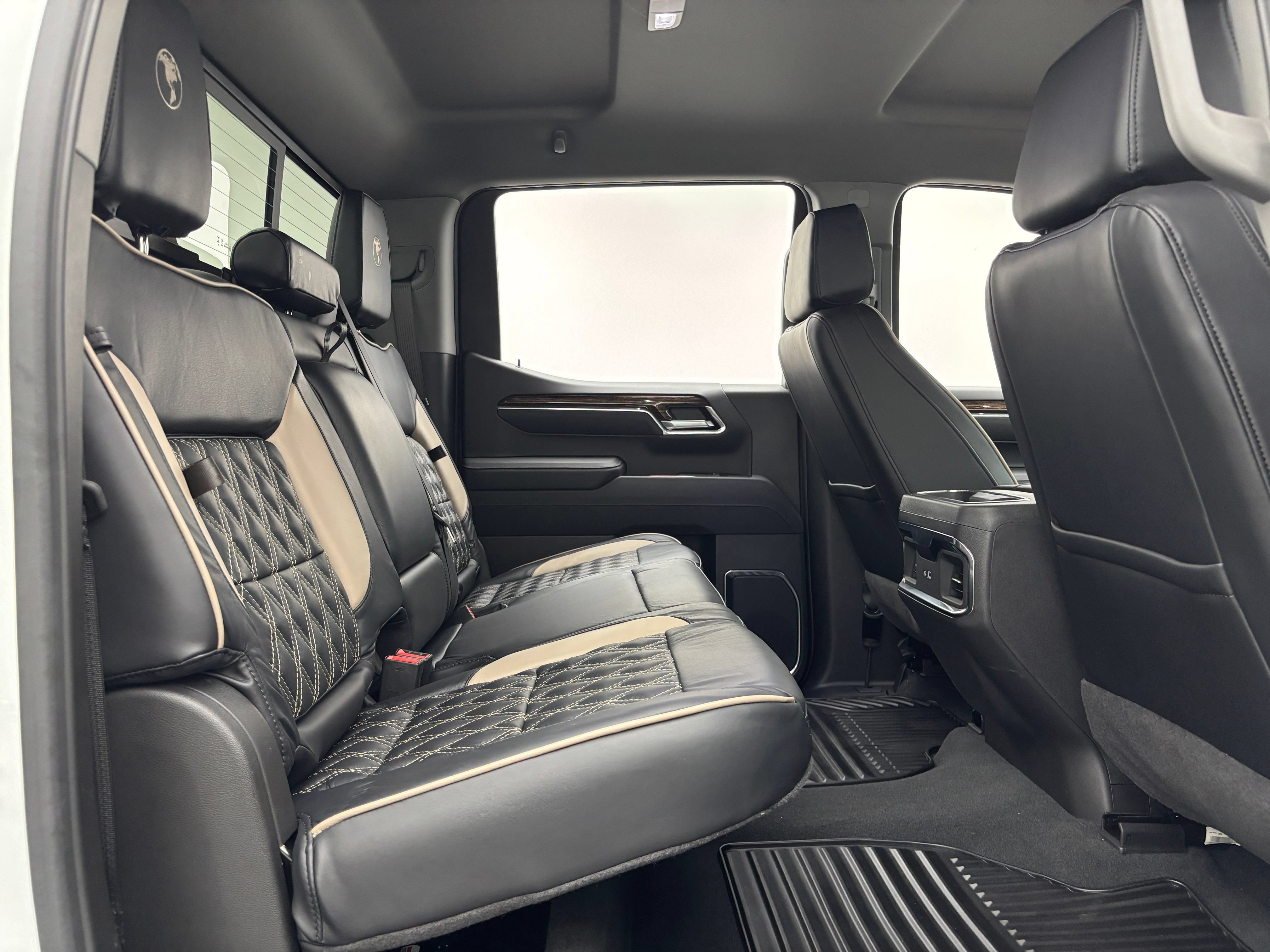 New 2026 GMC Sierra 1500 Elevation w/ Preferred Package AWD/4WD image 36