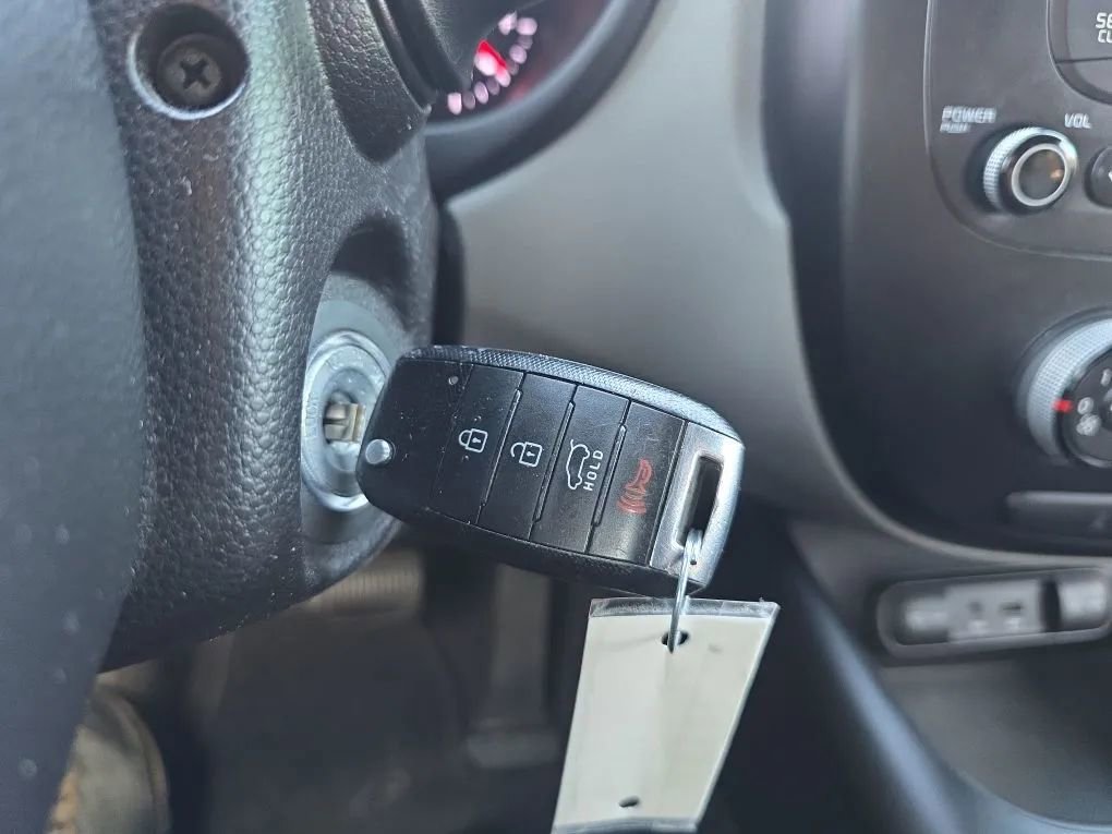 Used 2014 Kia Soul image 32