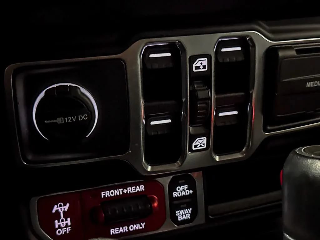 Used 2020 Jeep Gladiator Rubicon AWD/4WD image 40