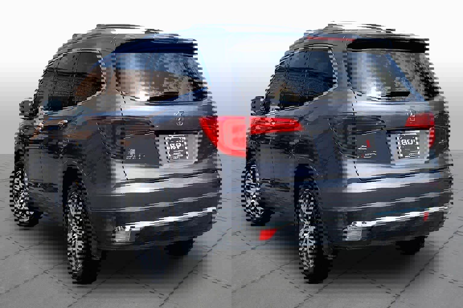 Used 2017 Honda Pilot Touring image 12