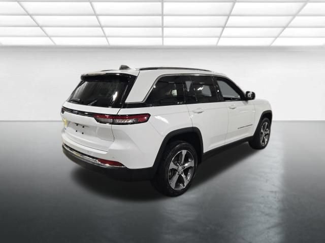 Used 2022 Jeep Grand Cherokee Limited 4xe AWD/4WD image 4