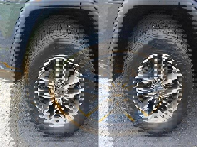 Used 2020 Jeep Grand Cherokee Limited w/ Trailer Tow Group IV image 43