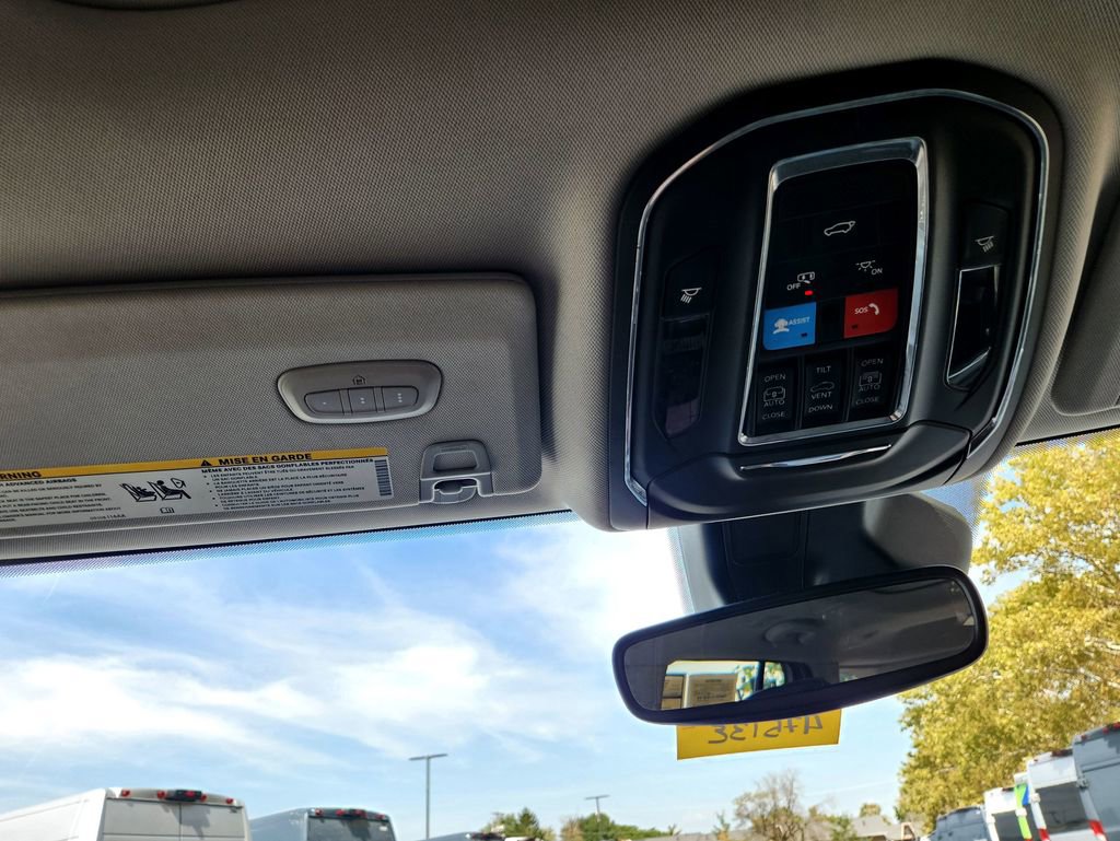 Used 2022 Jeep Grand Cherokee Limited 4xe image 33