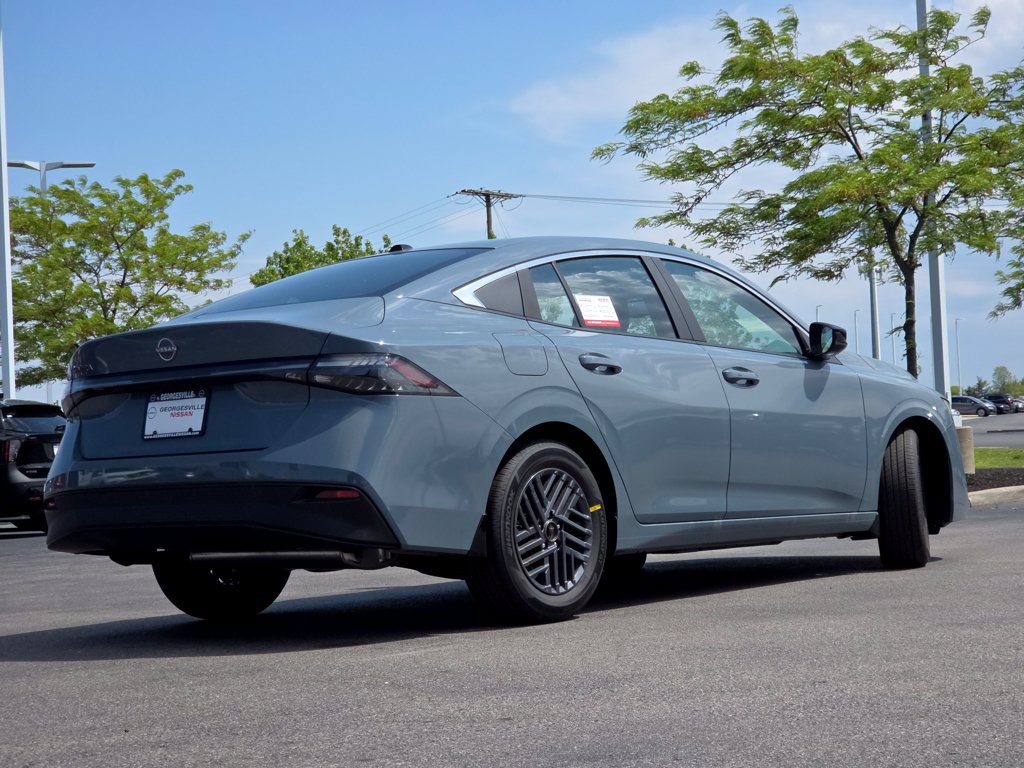 New 2026 Nissan Sentra SV w/ SV Convenience Package FWD image 16