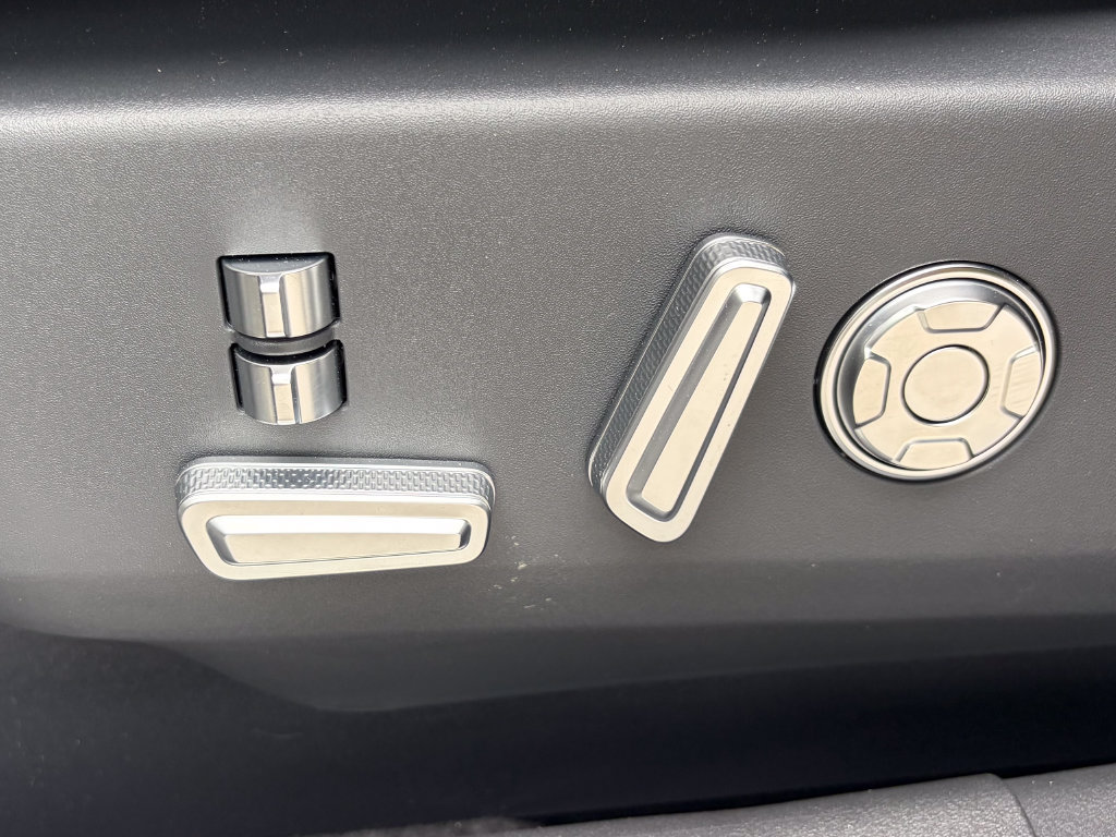 New 2026 Lincoln Nautilus Reserve AWD/4WD image 14