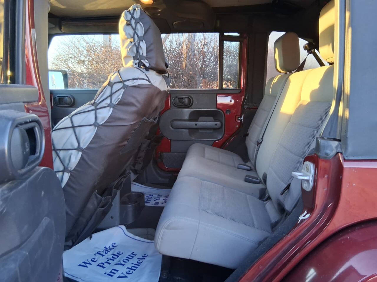 Used 2008 Jeep Wrangler Unlimited Sahara AWD/4WD image 12