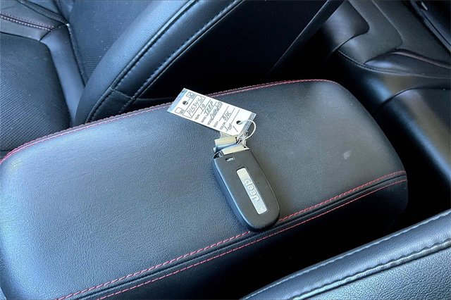 Used 2019 Jeep Cherokee Trailhawk image 10