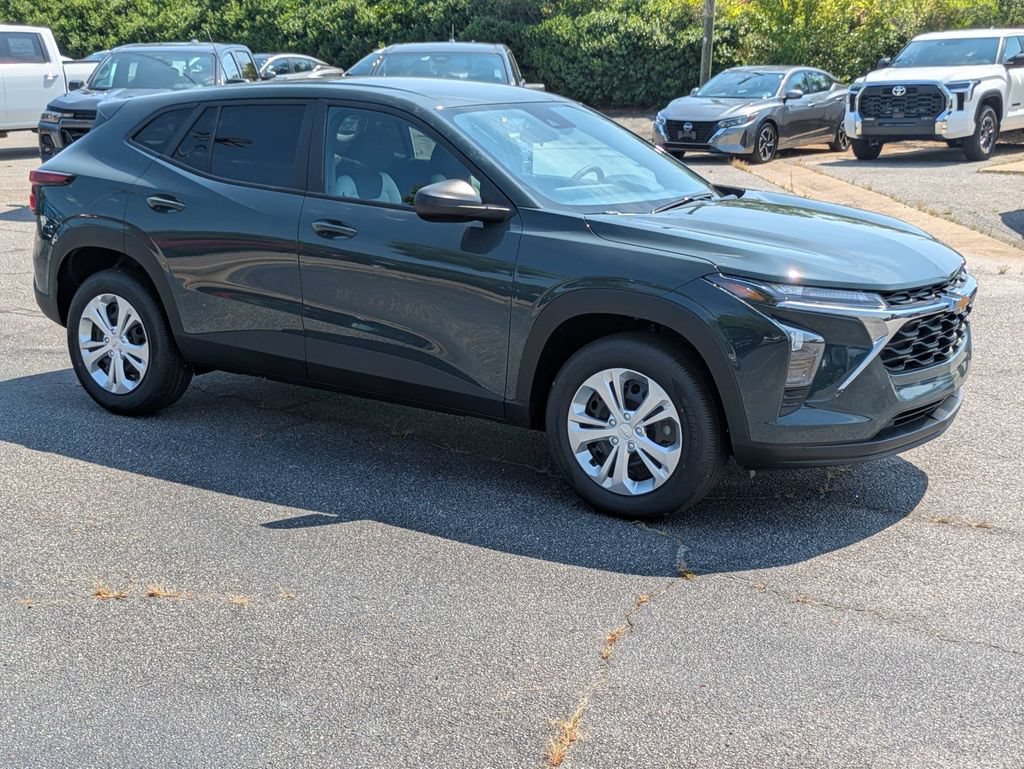 New 2026 Chevrolet Trax LS FWD image 2