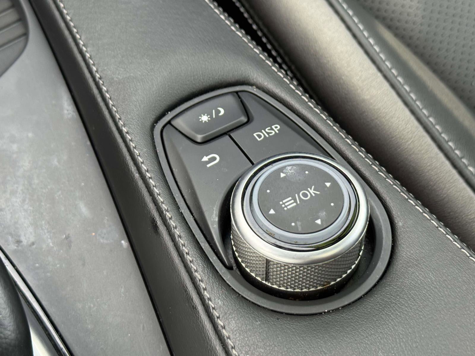 Used 2023 INFINITI QX55 Luxe w/ Cargo Package image 12