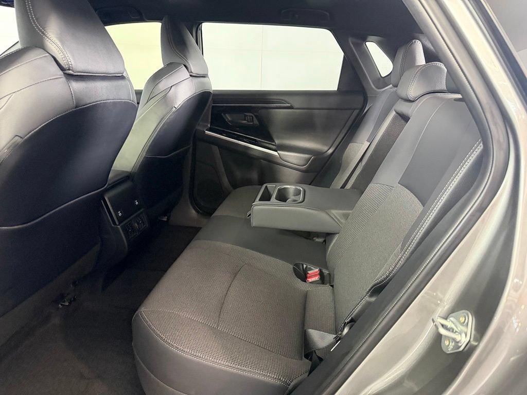 Used 2025 Toyota bZ4X FWD image 16