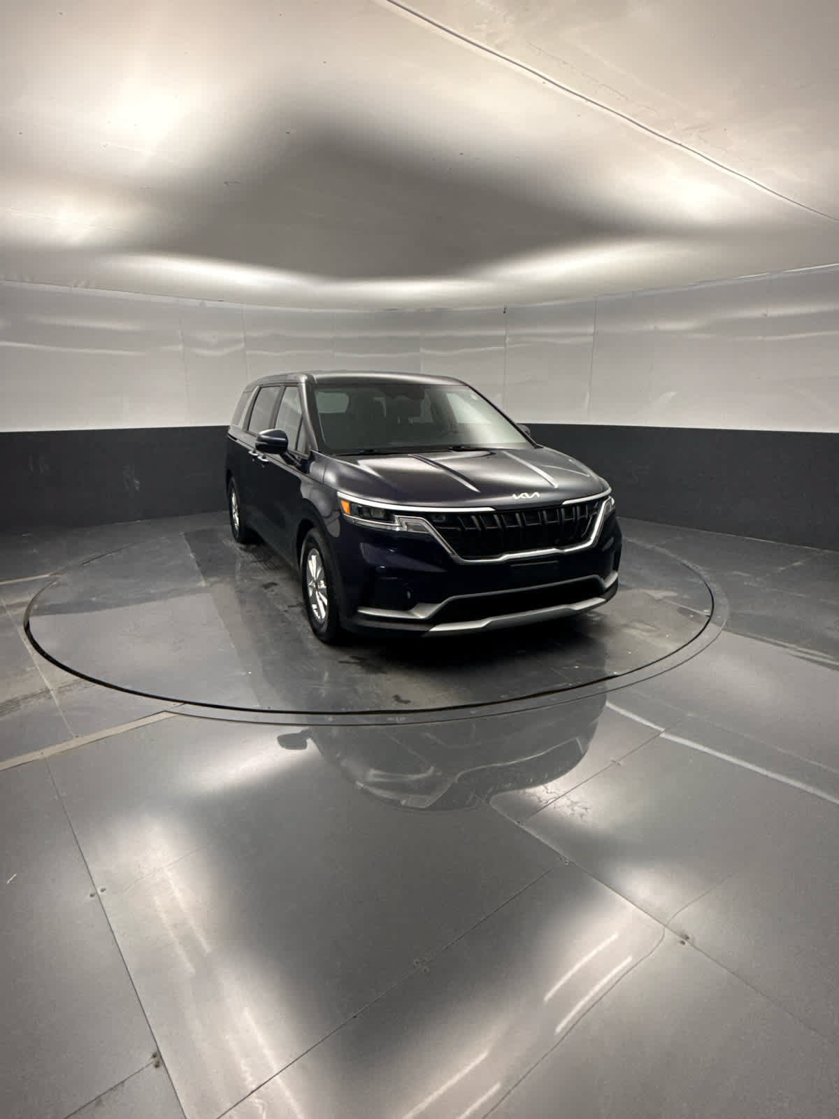 Used 2022 Kia Carnival LX FWD image 13