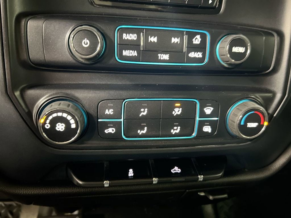 Used 2015 Chevrolet Silverado 3500 W/T w/ WT Convenience Package AWD/4WD image 10
