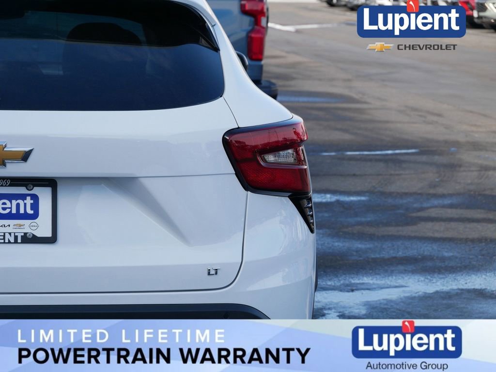 New 2026 Chevrolet Trax LT w/ Driver Confidence Package image 6