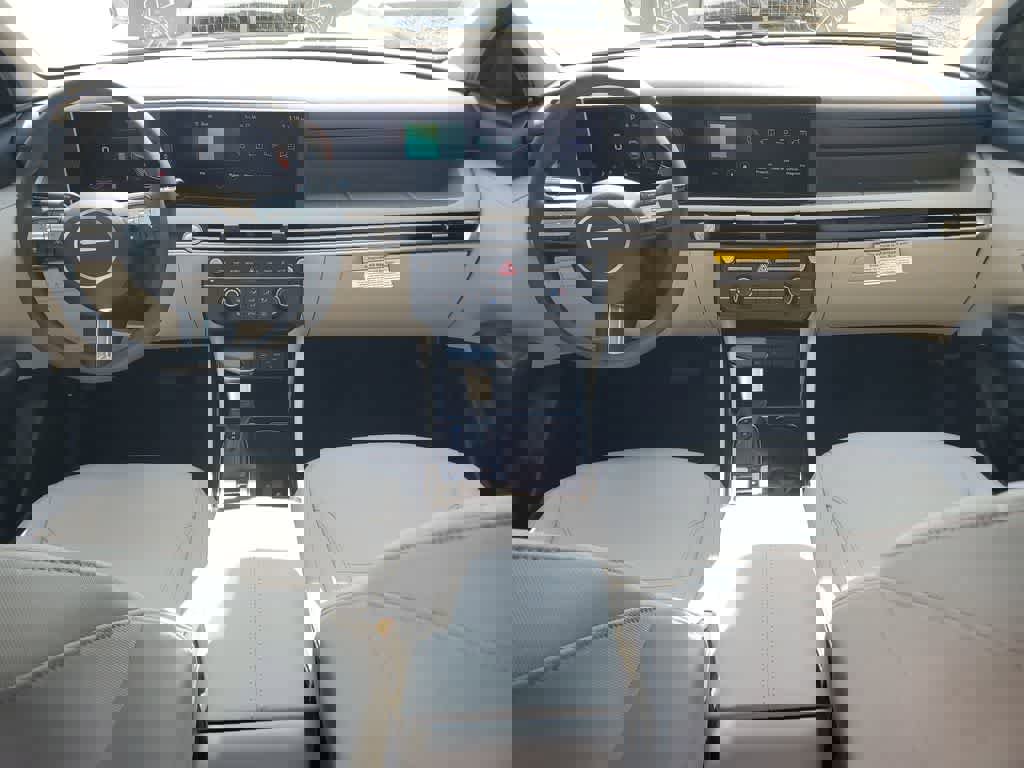 New 2026 Hyundai Tucson SE image 13