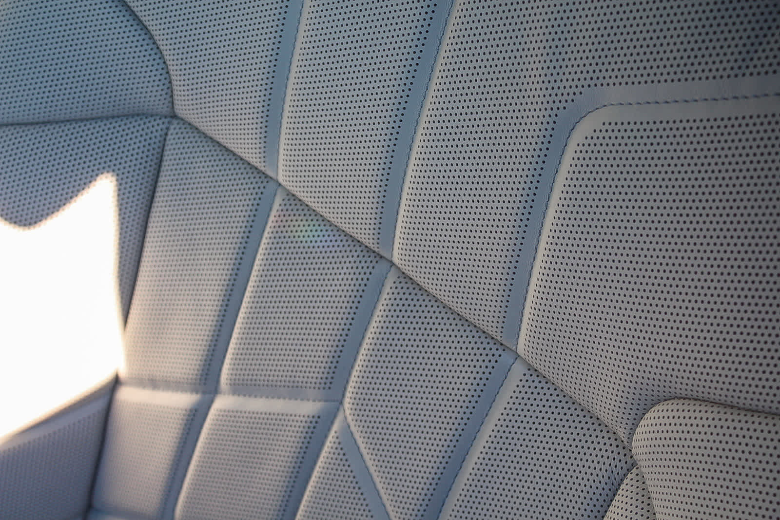 New 2026 BMW 740i image 34