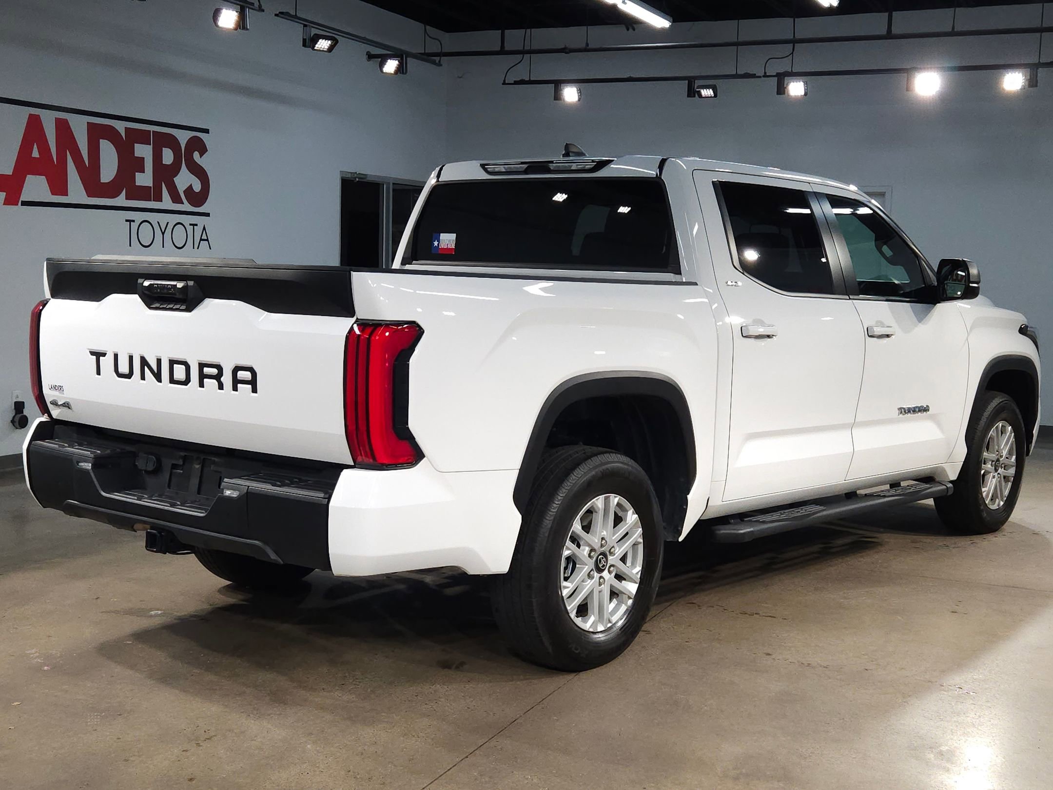 Used 2025 Toyota Tundra SR5 image 7