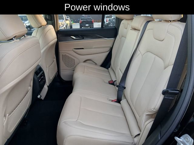 New 2025 Jeep Grand Cherokee Limited image 13