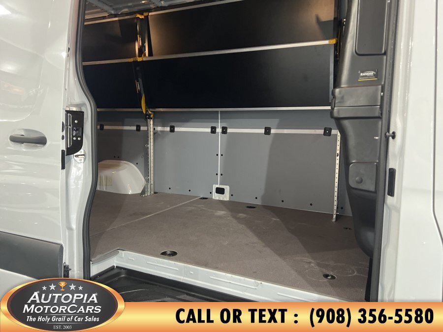 Used 2025 Mercedes-Benz Sprinter 3500 w/ Parking Package image 16
