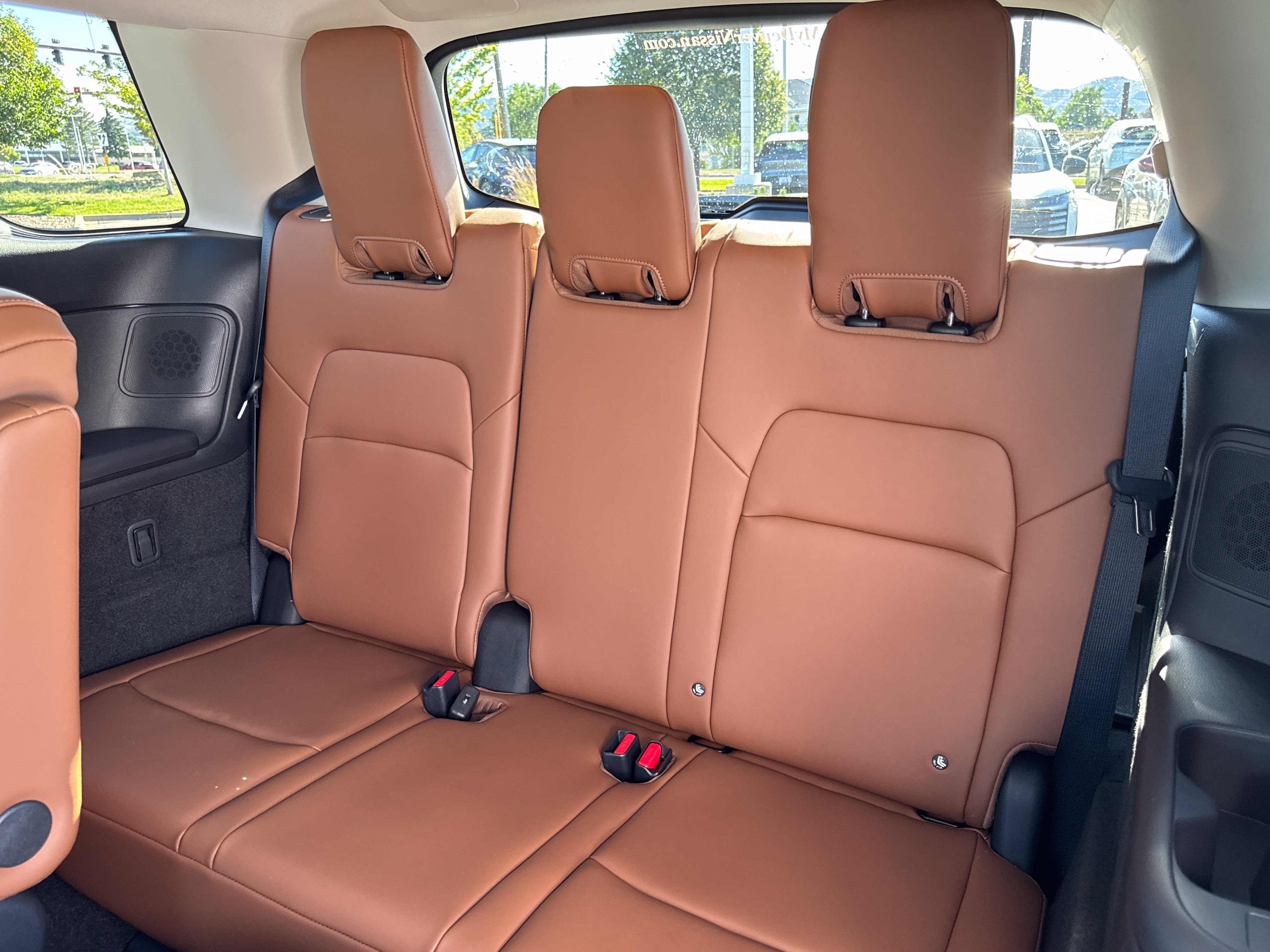 New 2026 Nissan Pathfinder Platinum AWD/4WD image 17