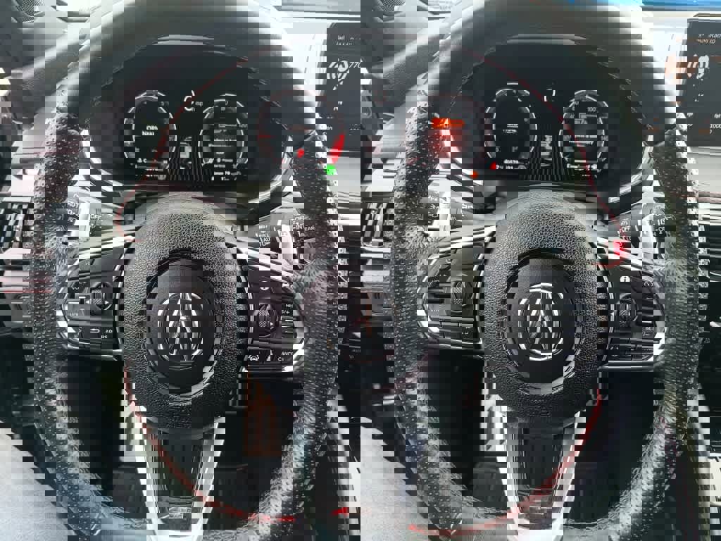 Used 2023 Acura MDX A-Spec image 11