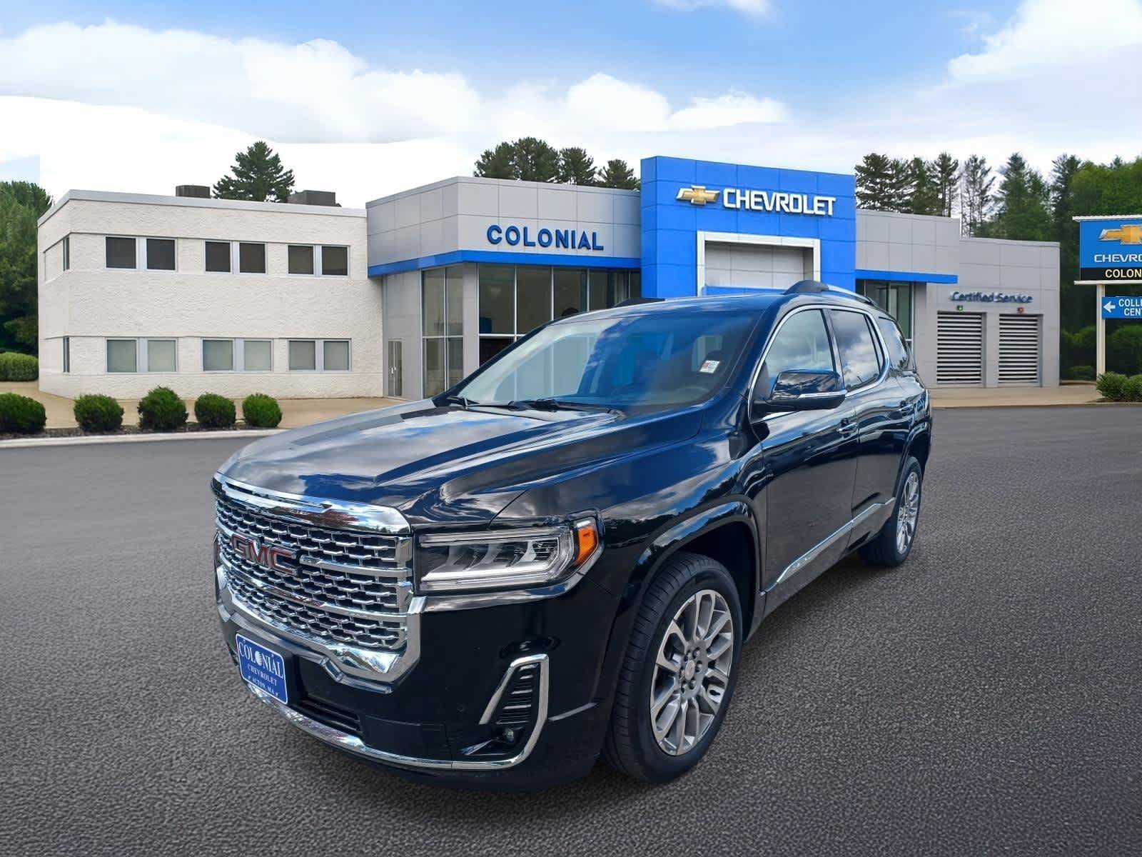 Used 2023 GMC Acadia Denali w/ Denali Technology Package AWD/4WD image 1