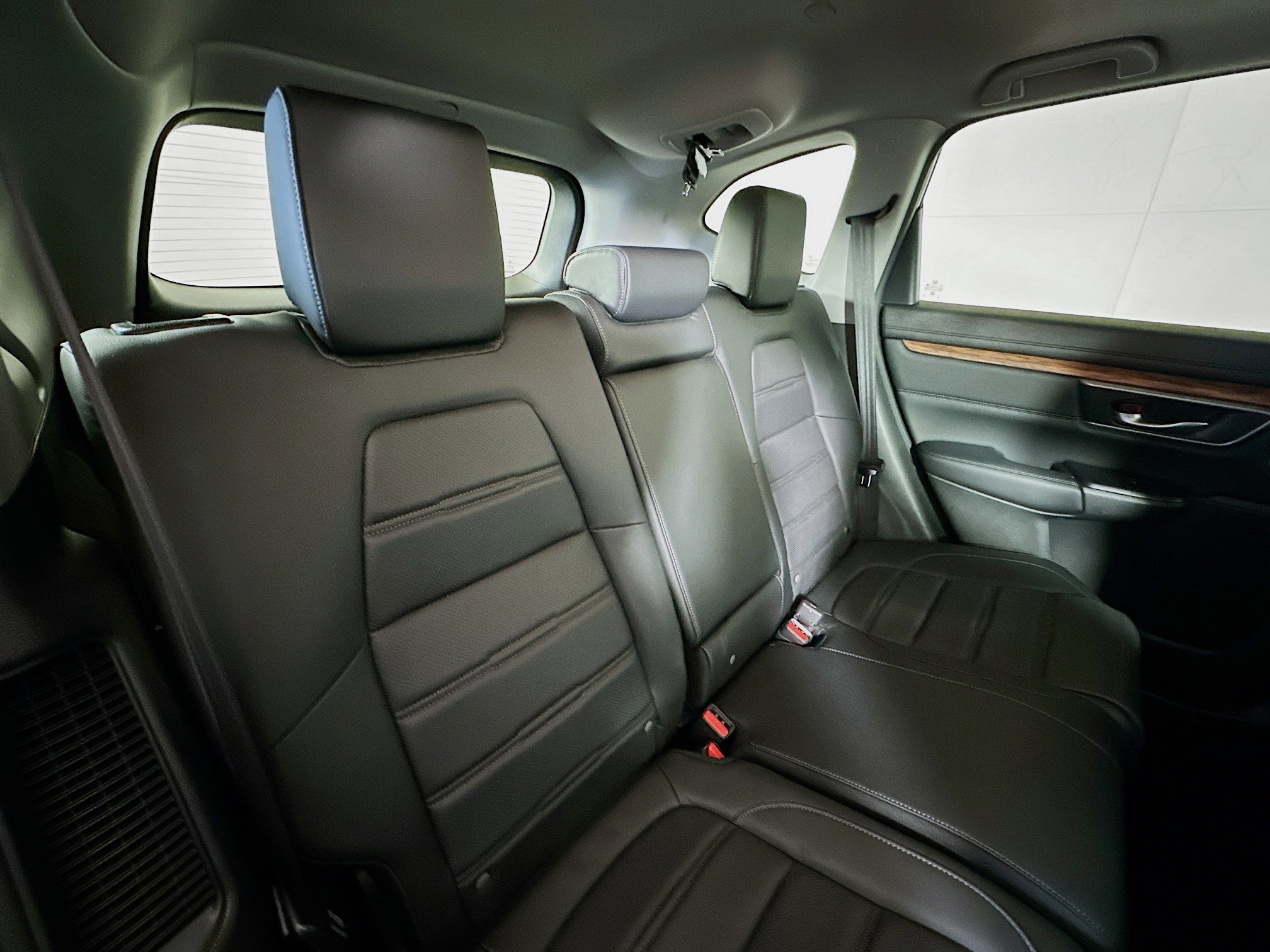 Used 2022 Honda CR-V Touring image 25
