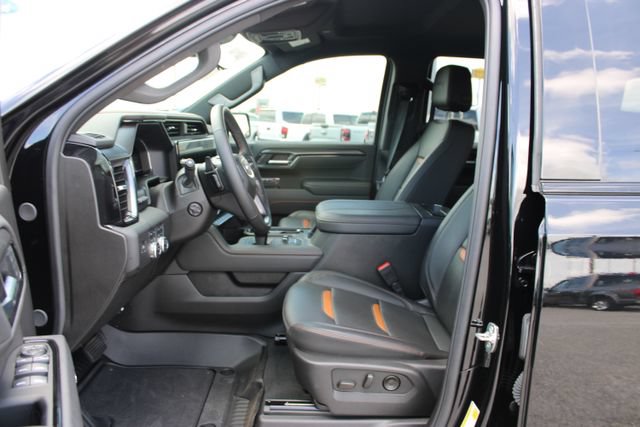 Used 2025 GMC Sierra 1500 AT4 w/ AT4 Premium Package AWD/4WD image 15