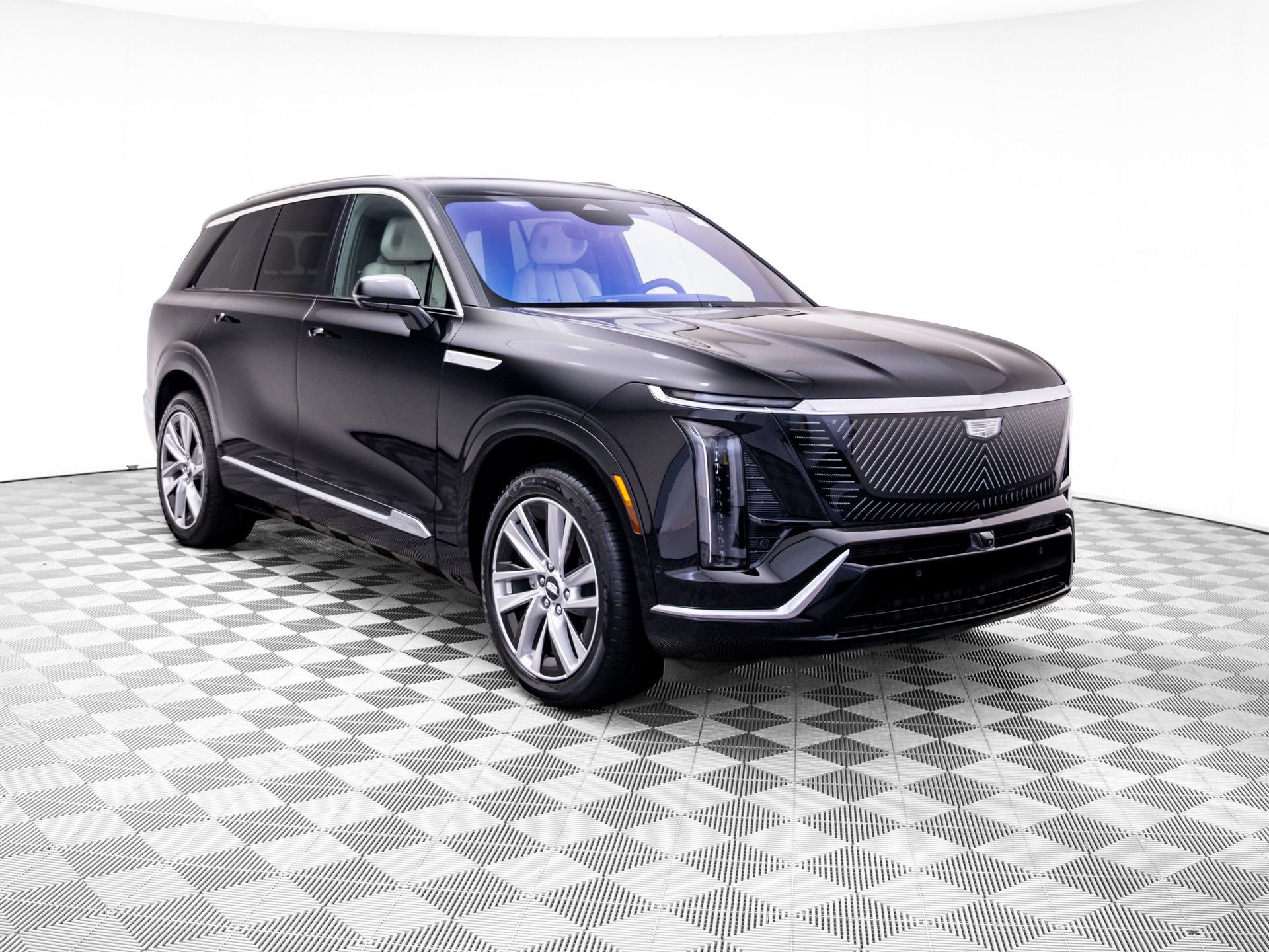 New 2027 Cadillac Vistiq Luxury w/ LPO, Trailering Package AWD/4WD image 7