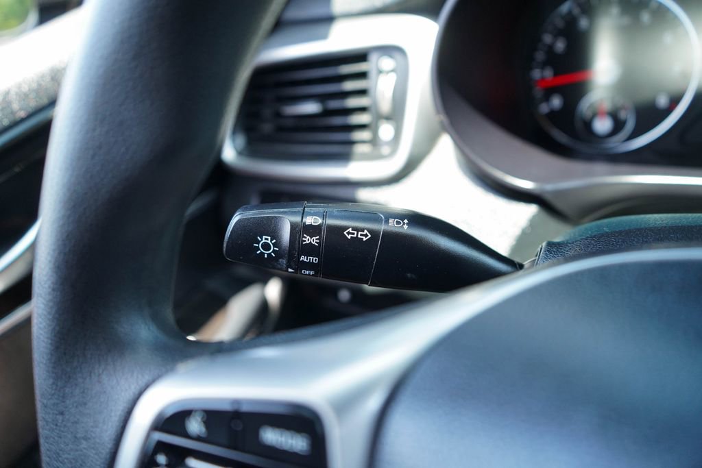 Used 2019 Kia Sorento L FWD image 32