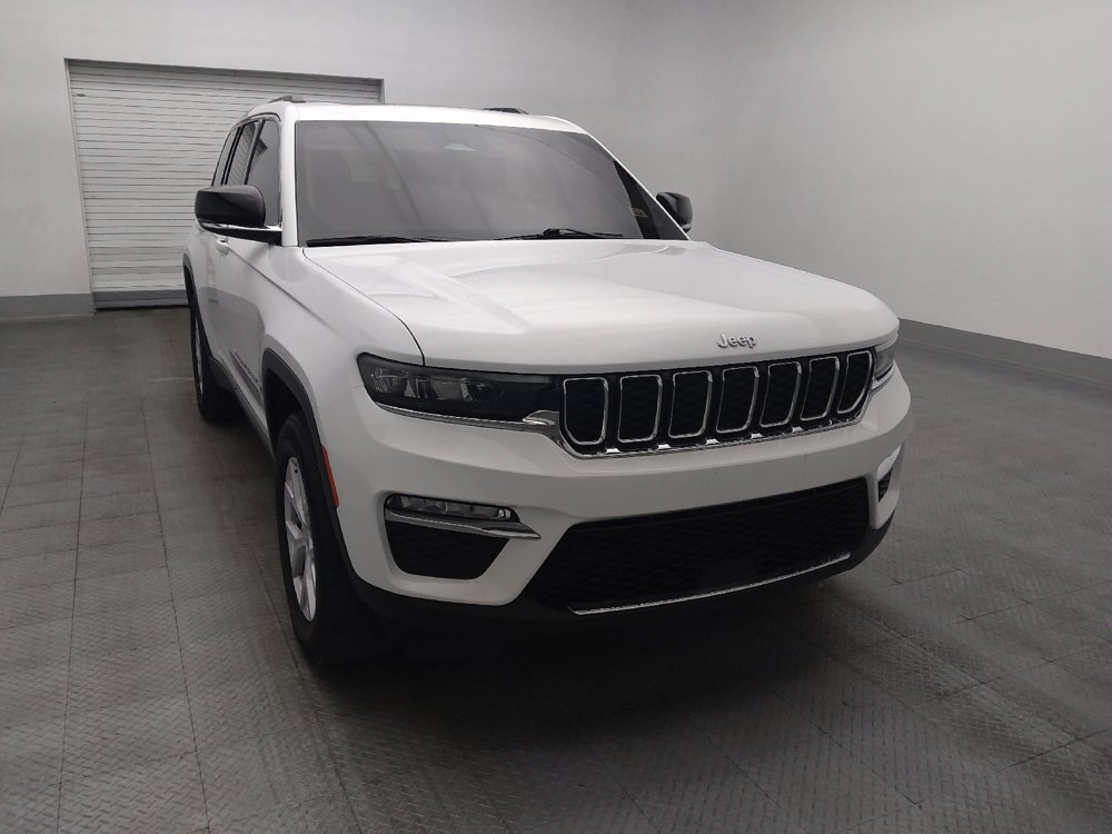 Used 2022 Jeep Grand Cherokee Limited image 14