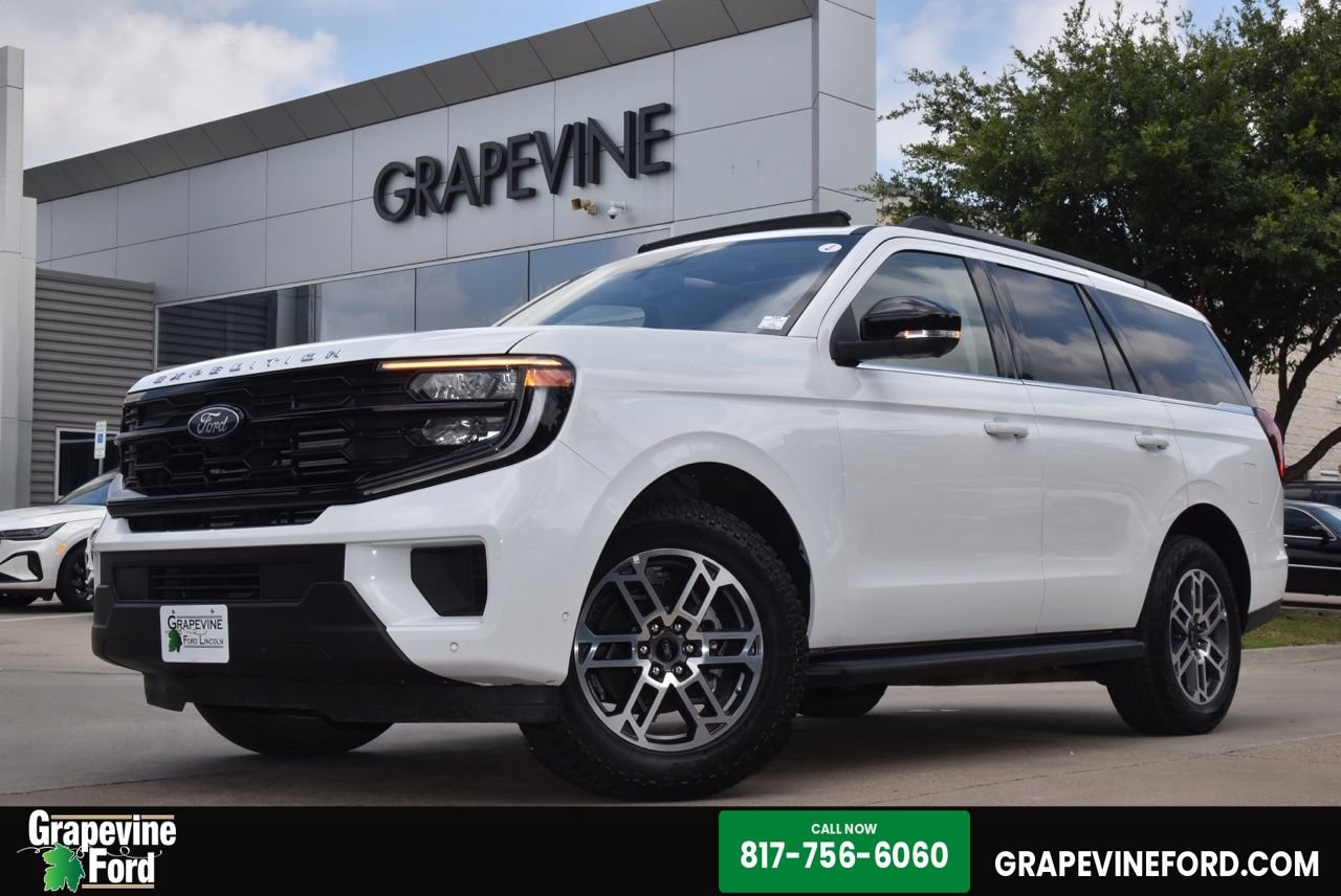 Certified 2025 Ford Expedition Active AWD/4WD image 1