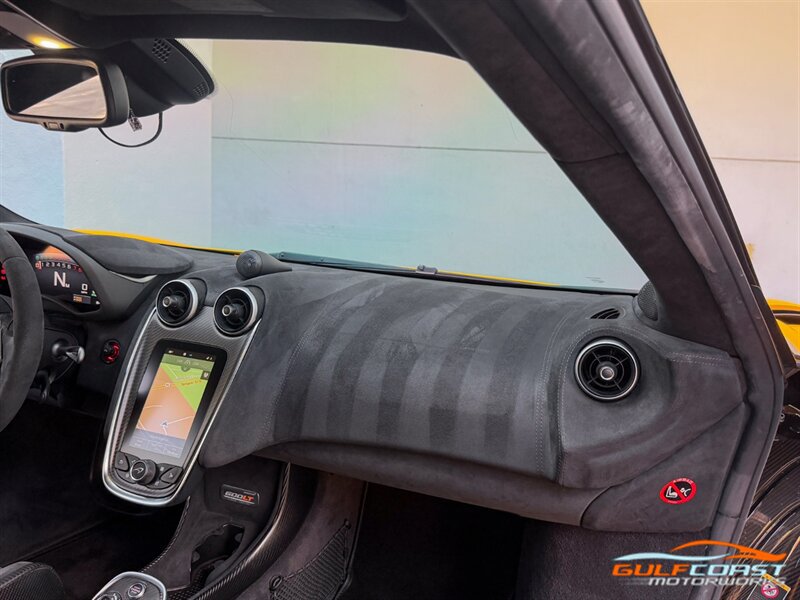 Used 2019 McLaren 600LT RWD image 34