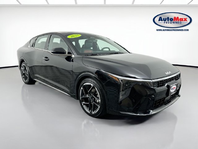 Used 2025 Kia K4 GT-Line w/ GT-Line Premium Package FWD image 1
