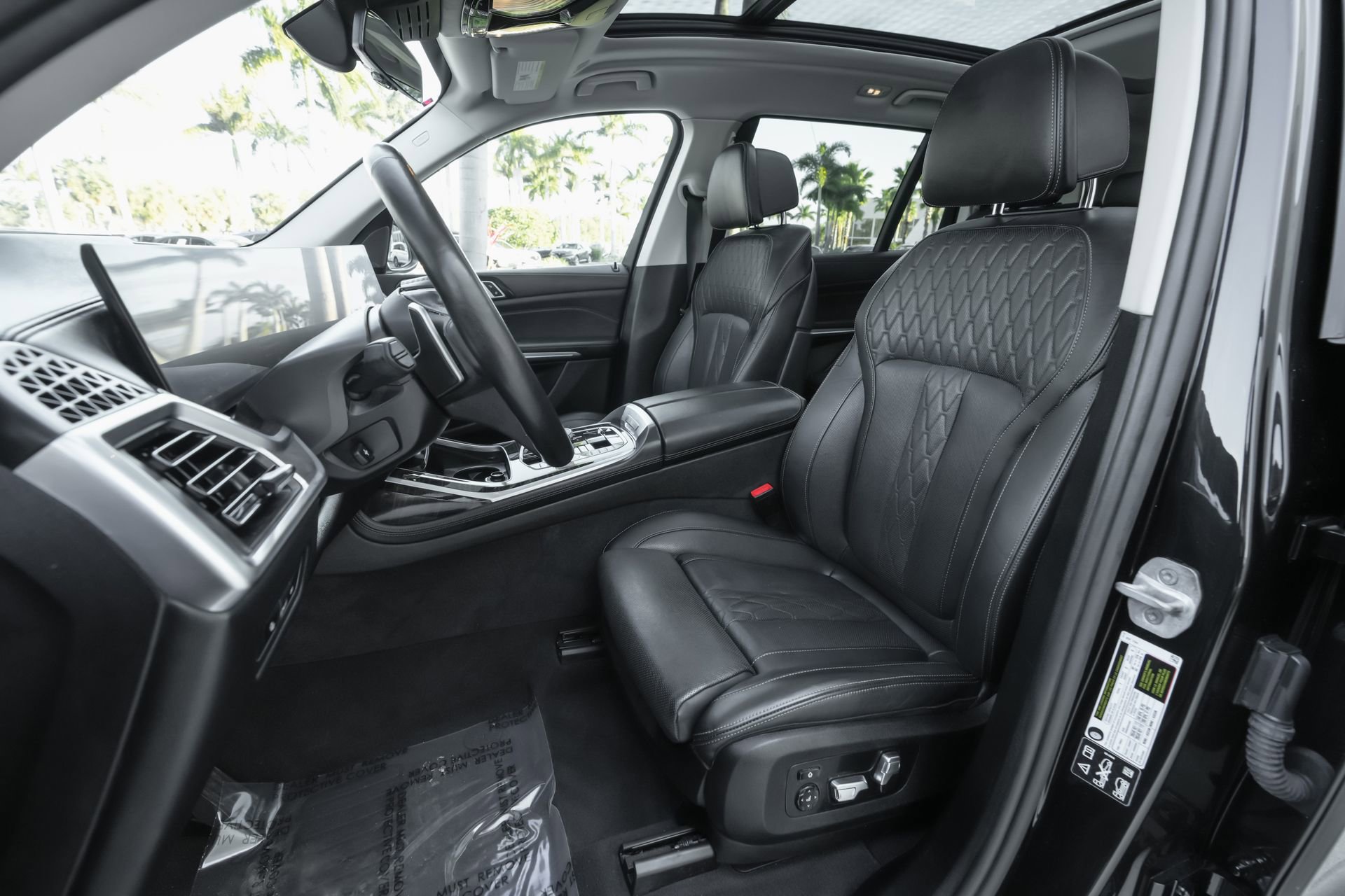 Used 2025 BMW X7 xDrive40i image 7