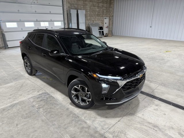 New 2025 Chevrolet Trax LT w/ Driver Confidence Package image 31