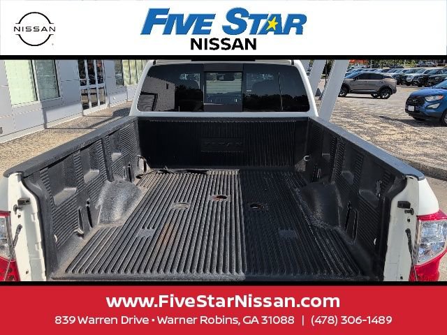 Used 2019 Nissan Titan SV w/ SV Convenience Package AWD/4WD image 13